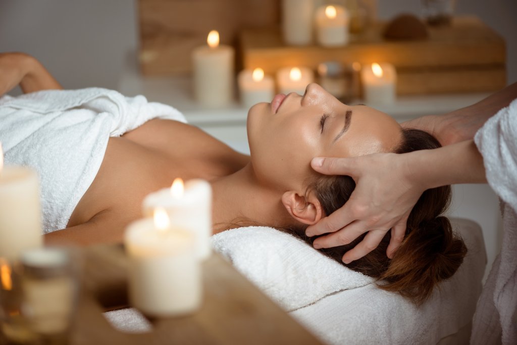 young-woman-having-face-massage-relaxing-in-spa-salon (1).jpg young-woman-having-face-massage-relaxing-in-spa-salon (1).jpg