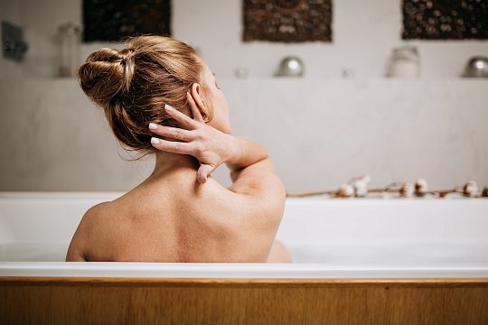 Подарочный сертификат на 8 марта на освежающую SPA-программу