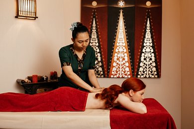 Подарочный сертификат на 8 марта учителю на сумму 5000 рублей