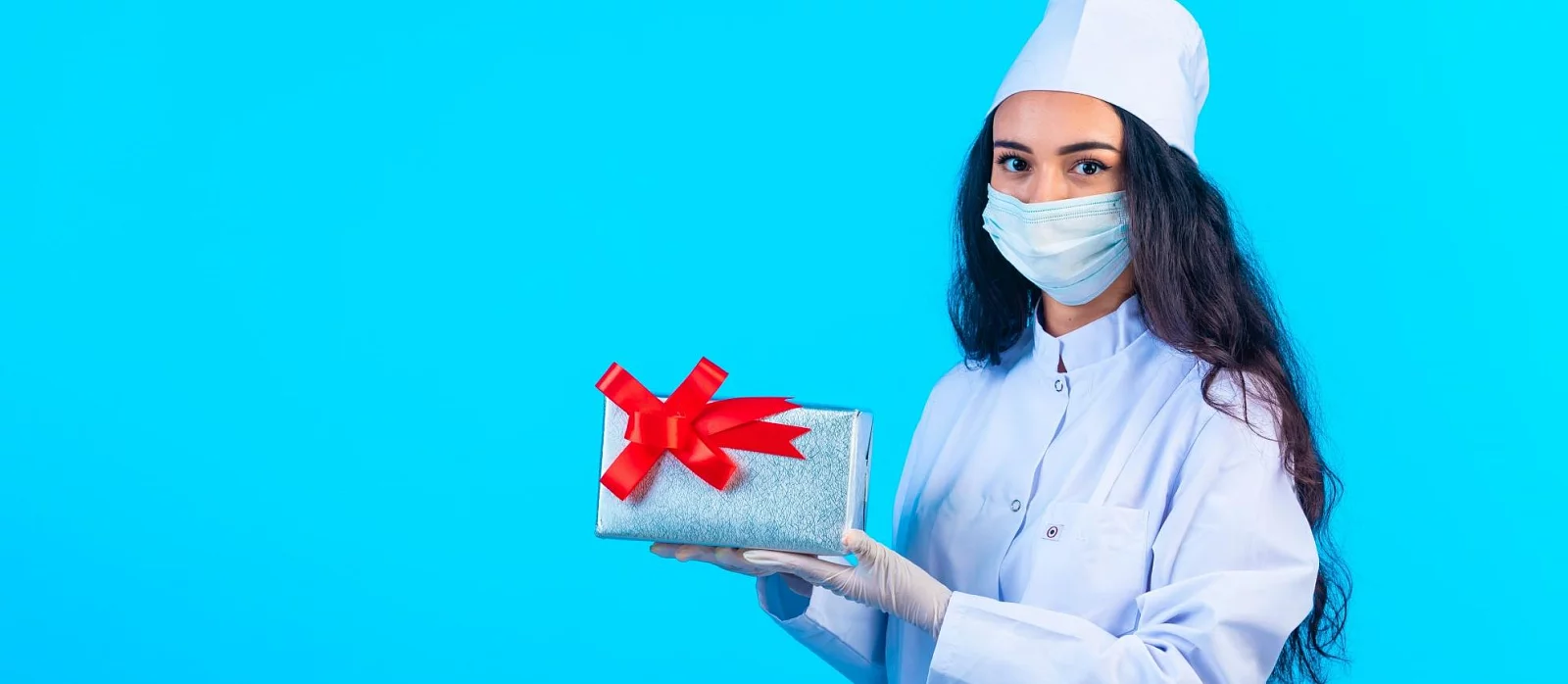 Что подарить на день медицинского работника?